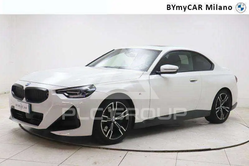 2023 BMW 230