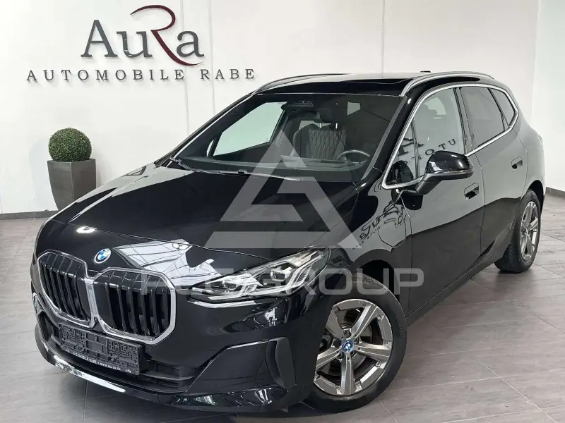 2023 BMW 230