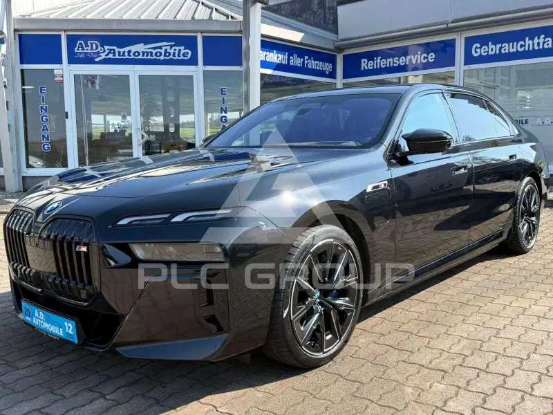 2023 BMW 760