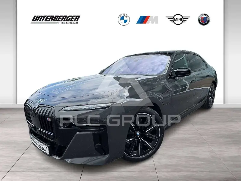 2023 BMW 760