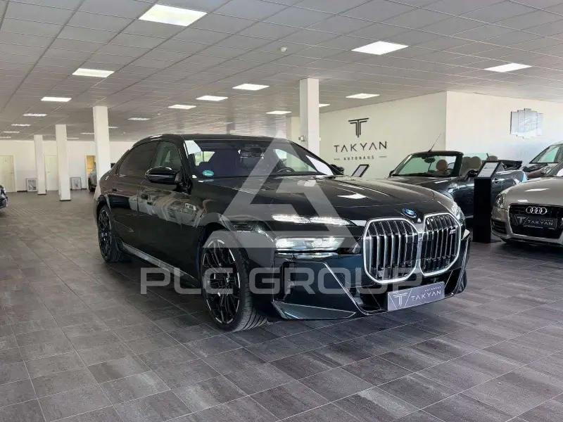 2023 BMW 760