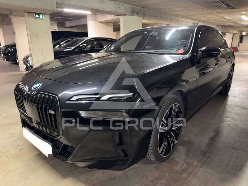 2023 BMW 760