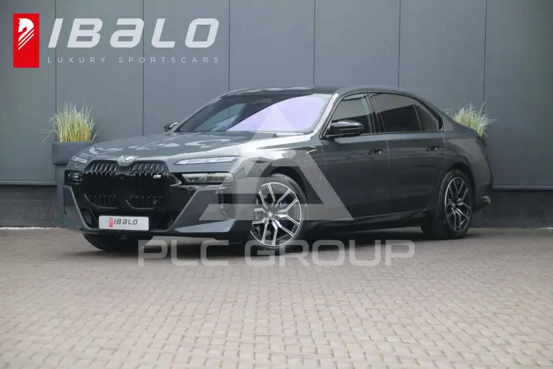 2023 BMW 760
