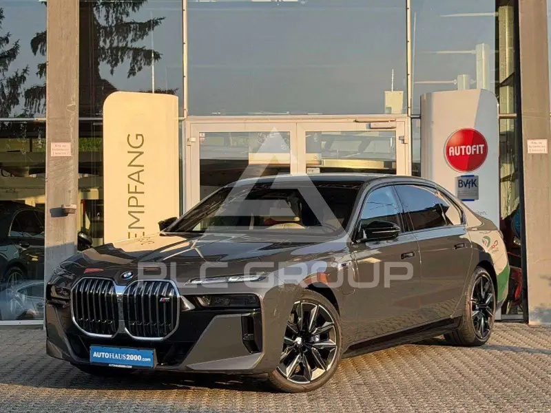 2023 BMW 760