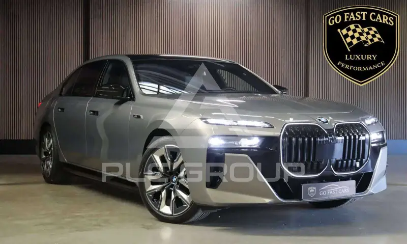 2023 BMW 760
