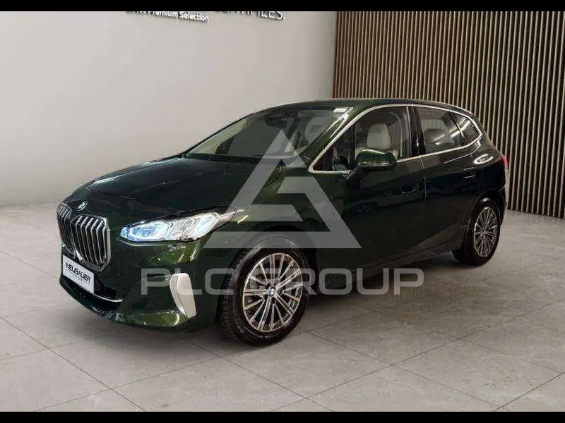 2023 BMW 220