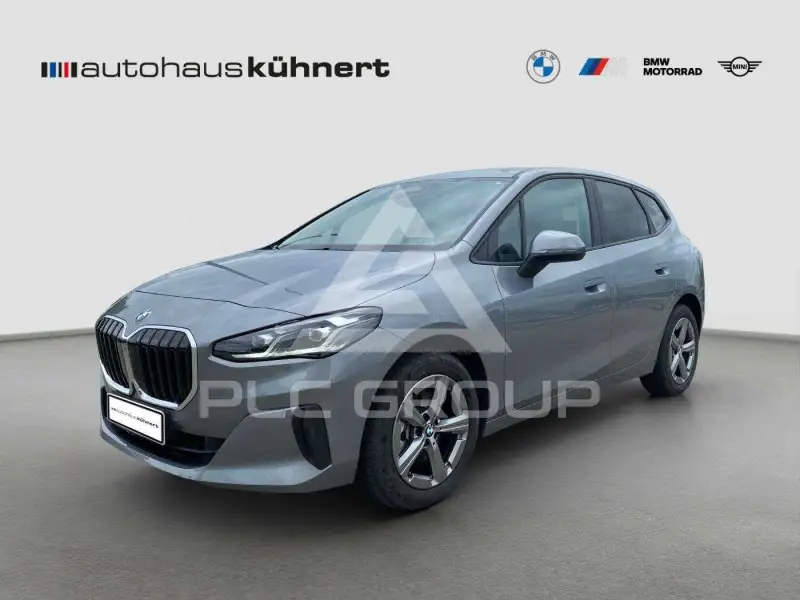 2023 BMW 220