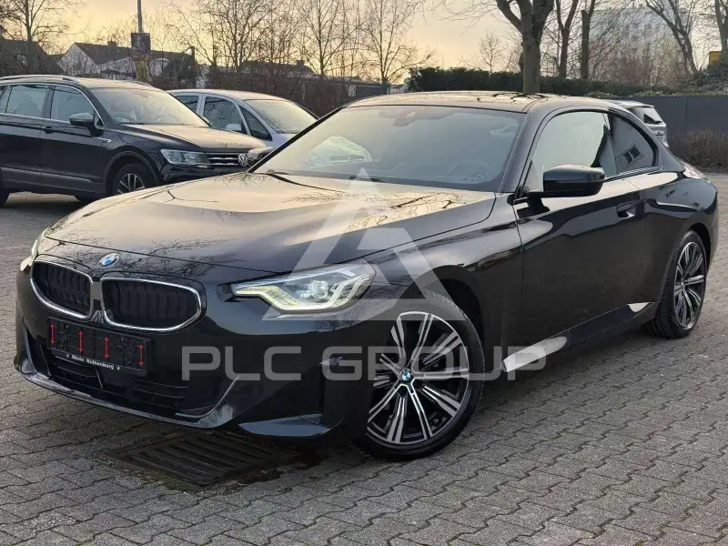 2023 BMW 220