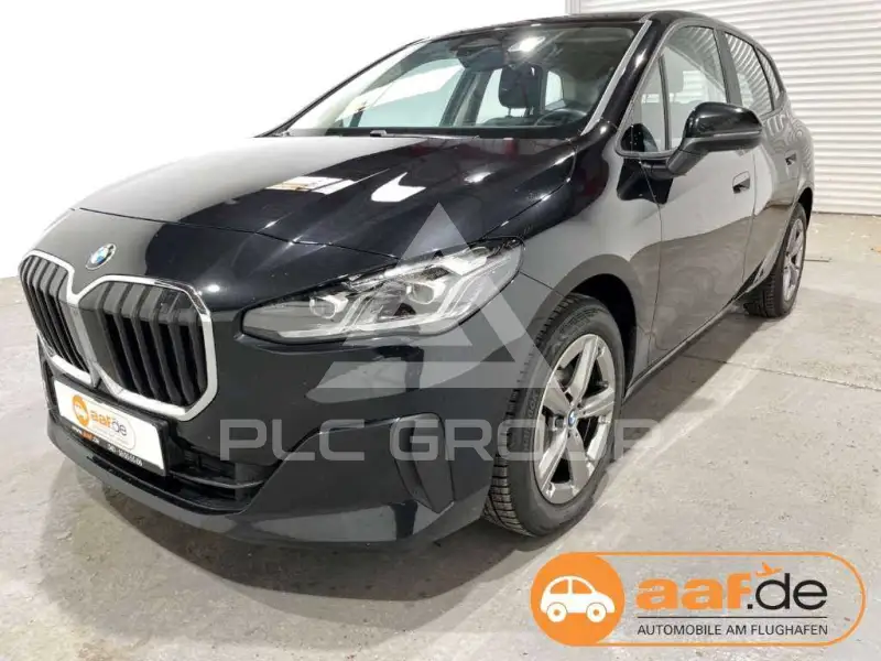 2023 BMW 220