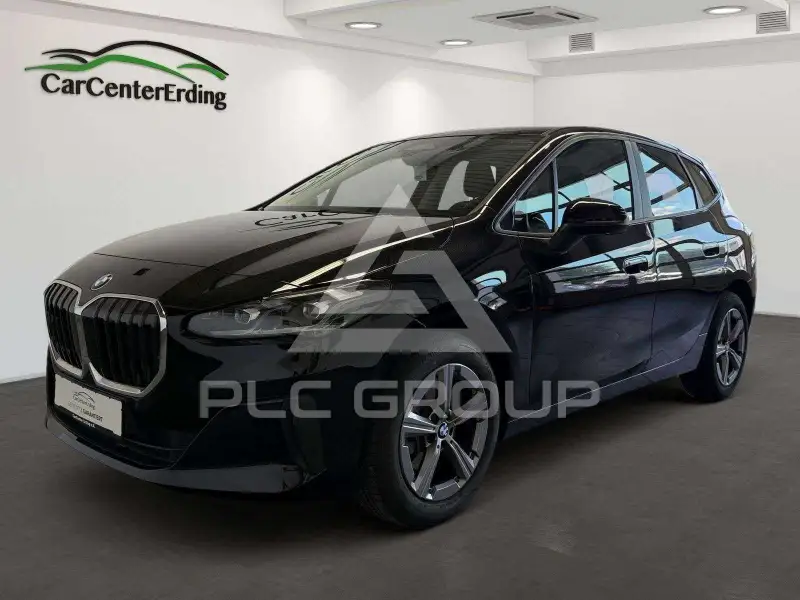 2023 BMW 220