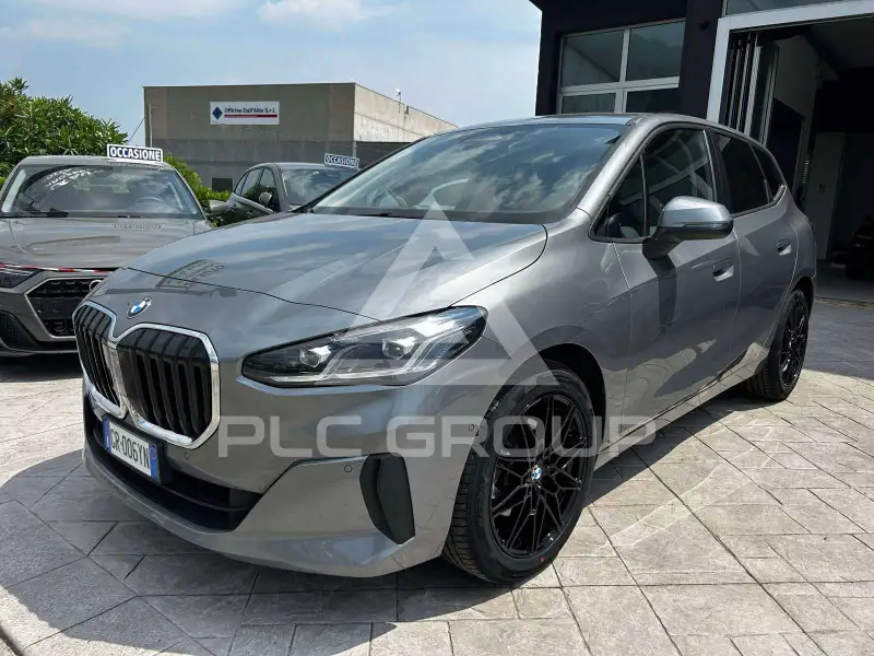 2023 BMW 220