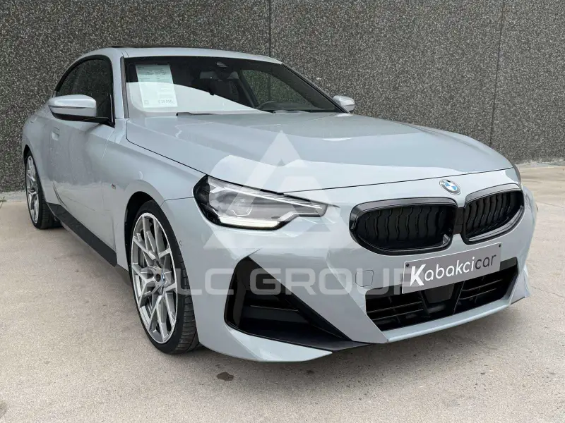 2023 BMW 220