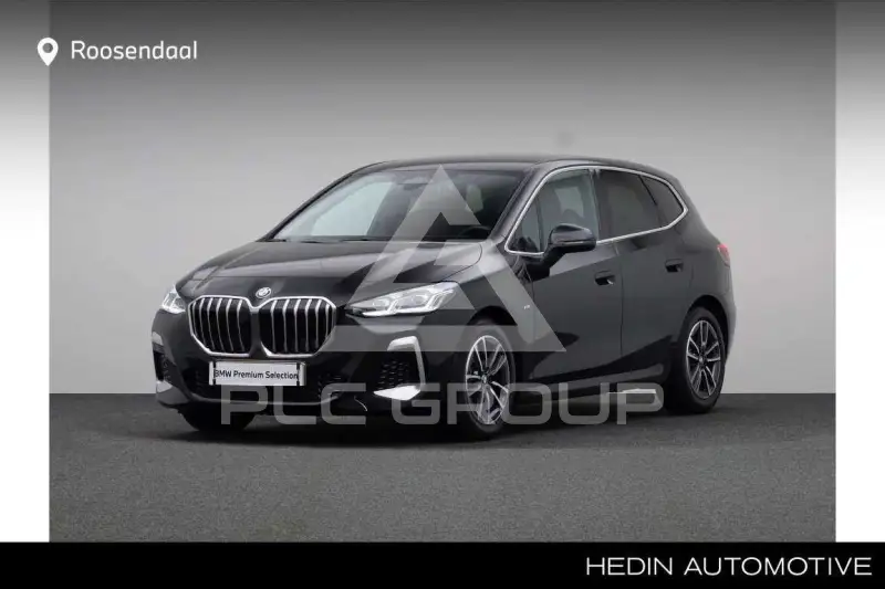 2023 BMW 220
