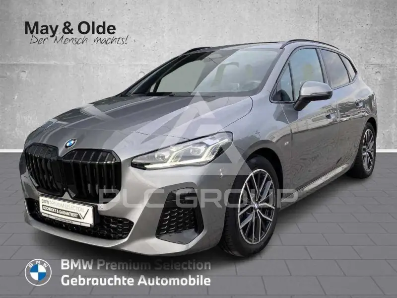 2023 BMW 220