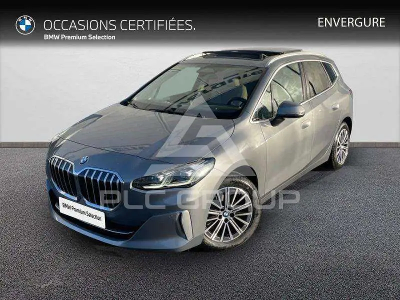 2023 BMW 220