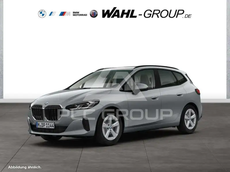 2023 BMW 220
