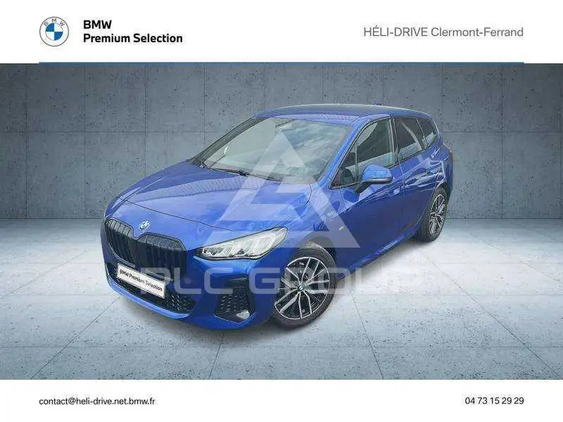 2023 BMW 220