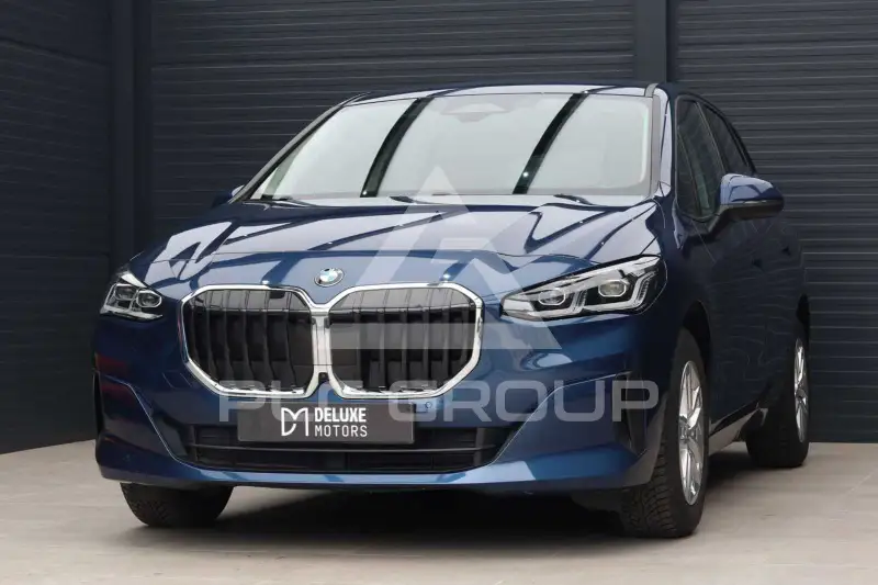 2023 BMW 220