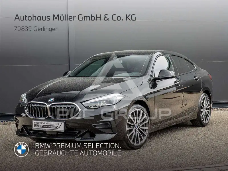 2023 BMW 220