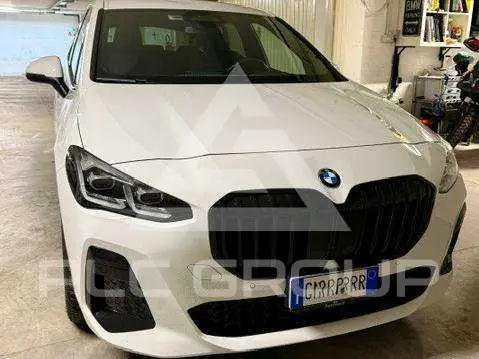 2023 BMW 220