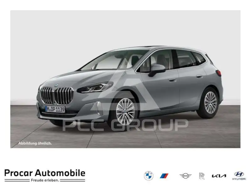 2023 BMW 220