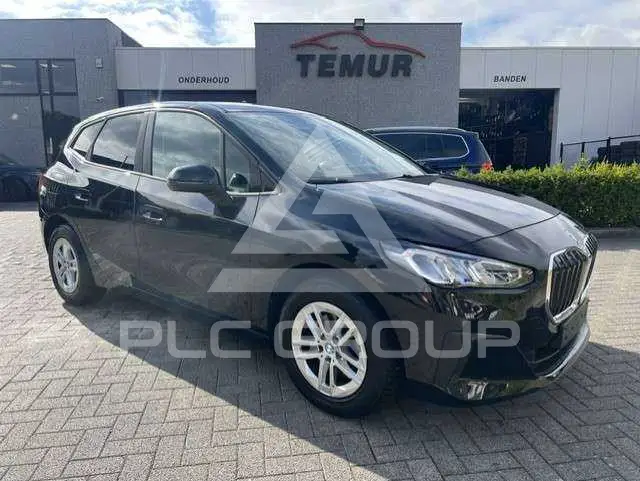 2023 BMW 216