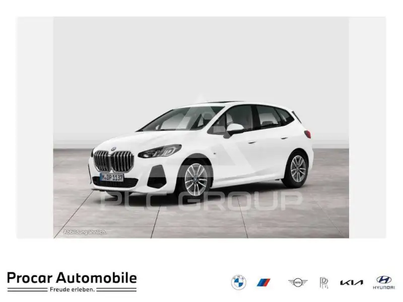 2023 BMW 216