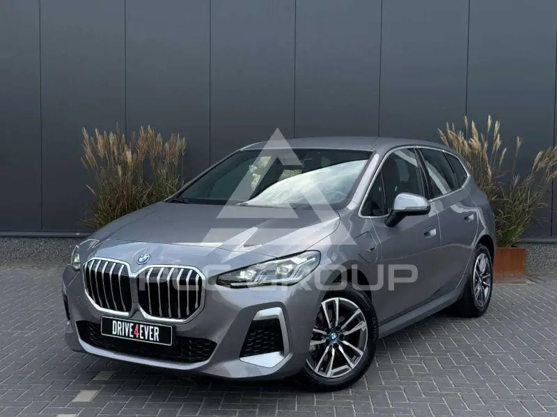 2023 BMW 225