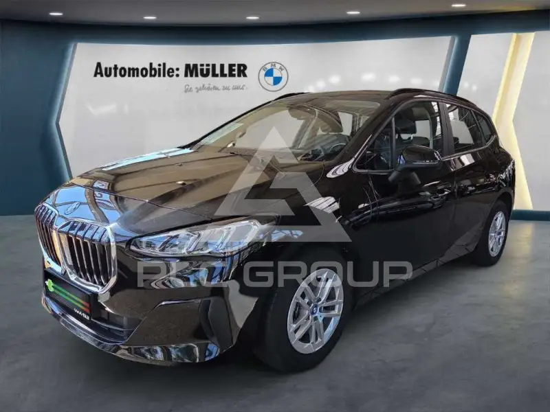 2023 BMW 225