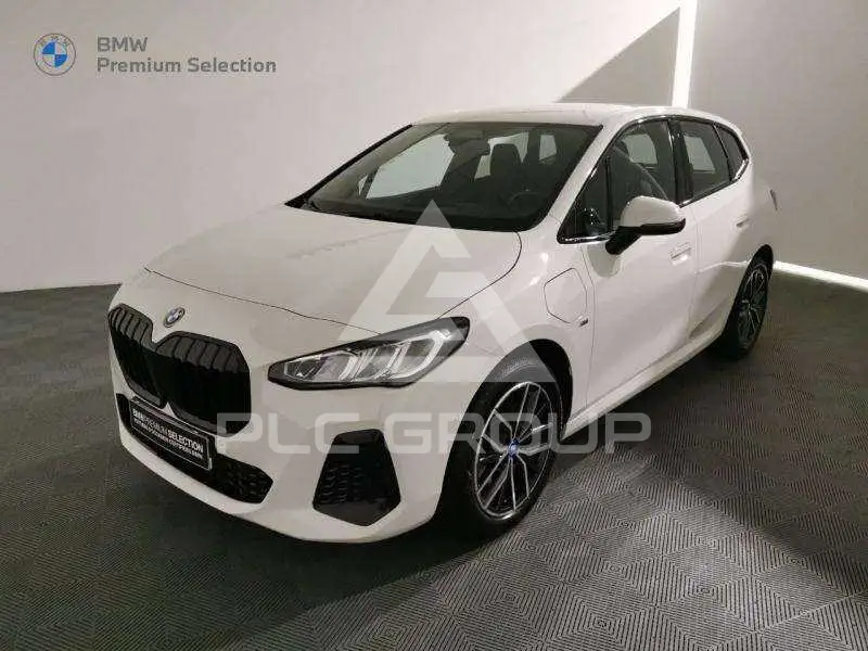 2023 BMW 225