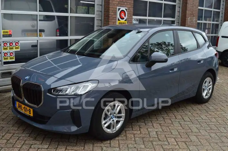 2023 BMW 225