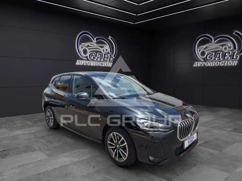2023 BMW 225
