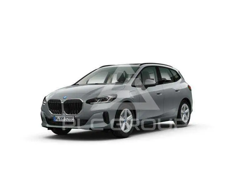 2023 BMW 225
