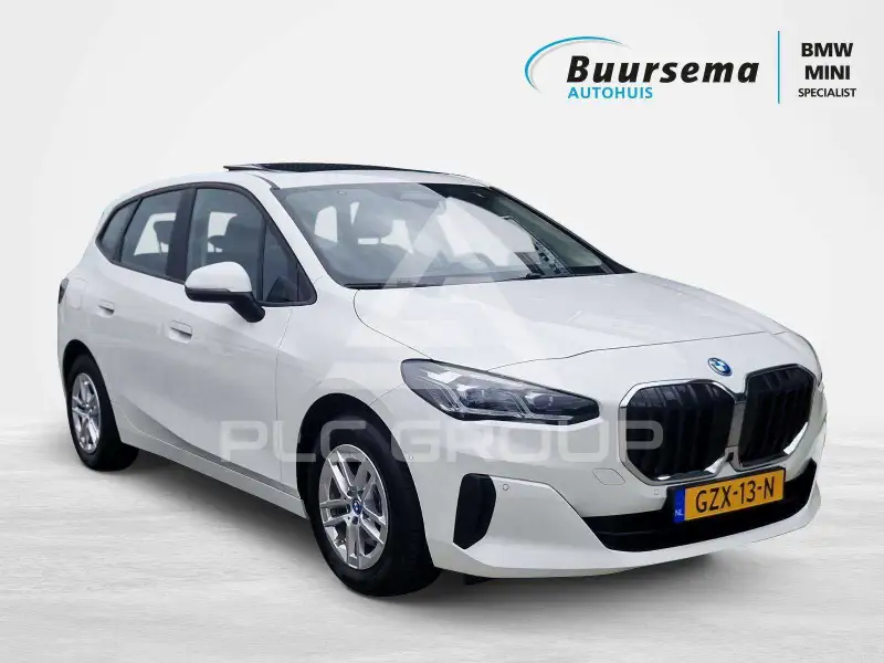 2023 BMW 225
