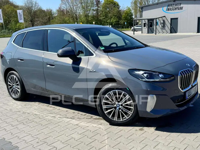 2023 BMW 225