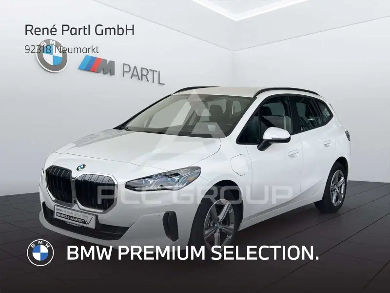 2023 BMW 225