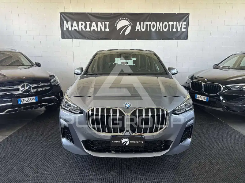 2023 BMW 225
