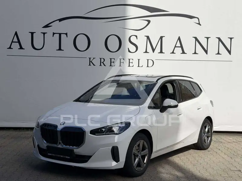 2023 BMW 225