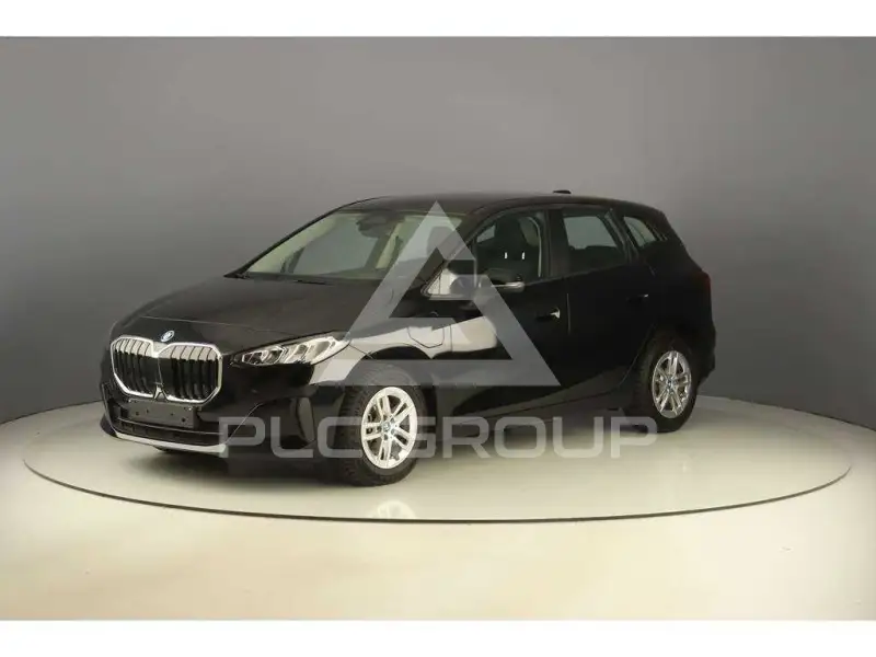 2023 BMW 225