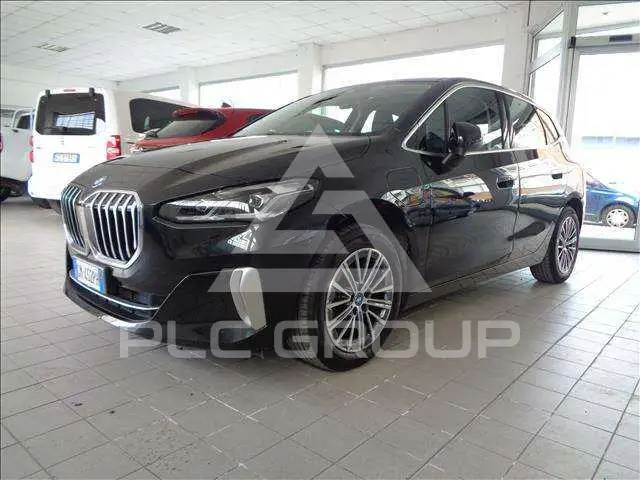 2023 BMW 225