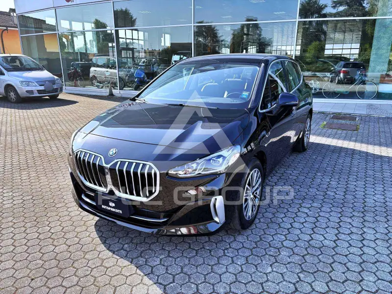 2023 BMW 225