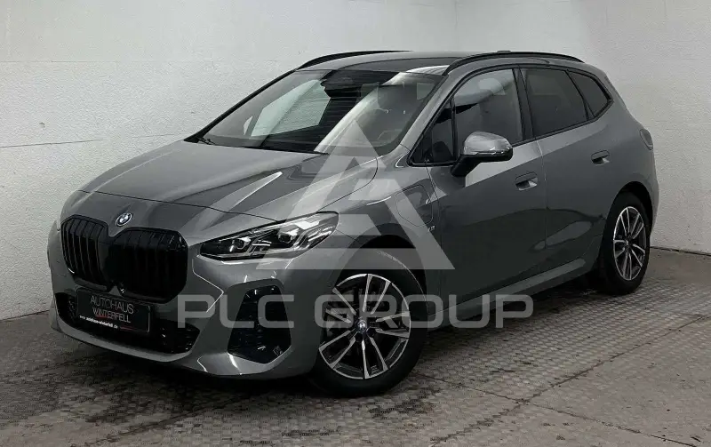 2023 BMW 225