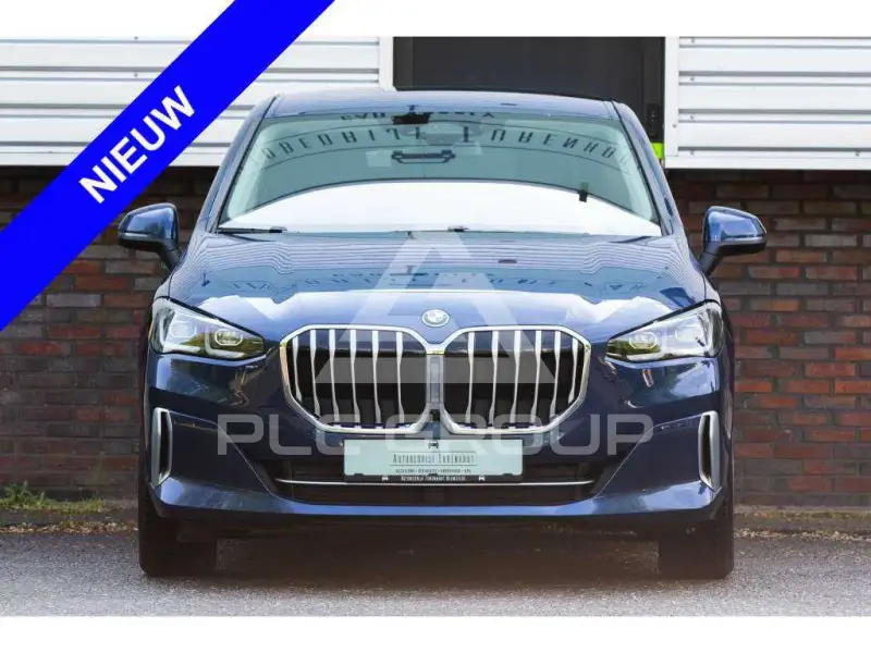 2023 BMW 225