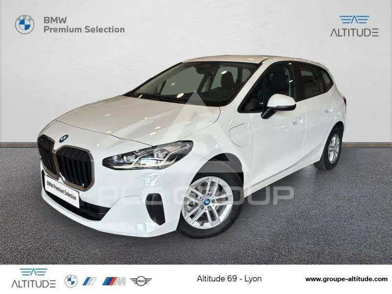 2023 BMW 225