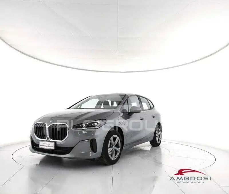 2023 BMW 225