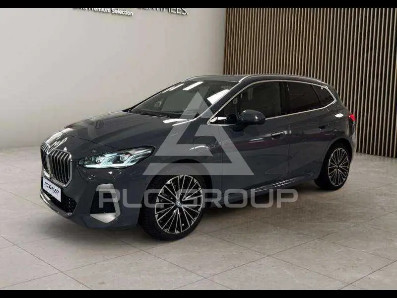 2023 BMW 225