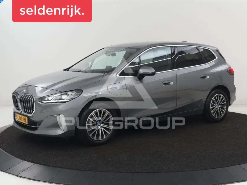 2023 BMW 225