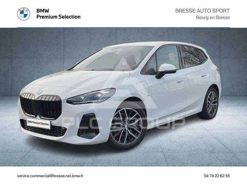 2023 BMW 225
