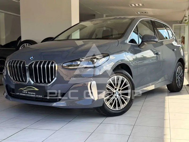 2023 BMW 225