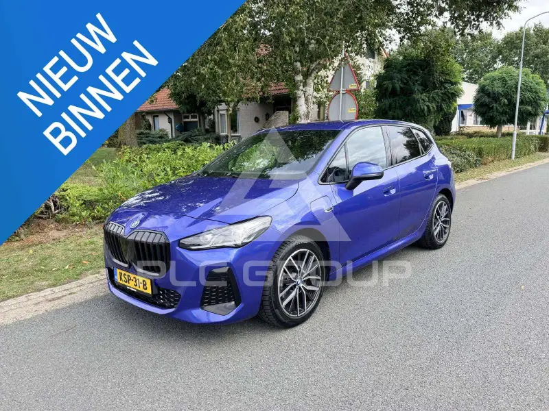 2023 BMW 225